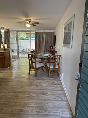 Entry way
