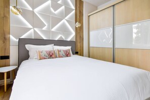 Get a good night’s sleep in this calm and stylish bedroom, designed with comfort and quiet in mind.