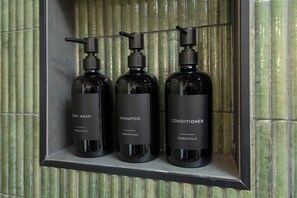 Bathroom amenities
