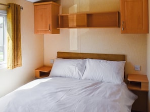 Double bedroom | Darwin Escapes, Lancaster