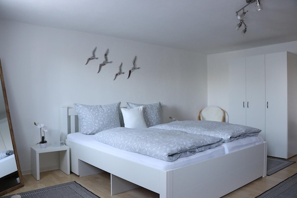 Ferienwohnung-Ferienwohnung Weiß