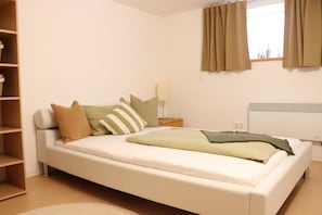 Ferienwohnung-Ferienwohnung Weiß