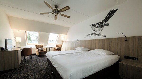 Unit with 2 Twin-size beds