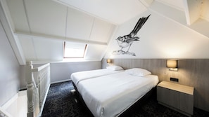 Unit with 2 Twin-size beds