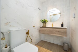 Bain