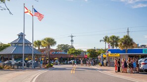 Siesta Key Village 250ft walk, Siesta Key Village 2BR
