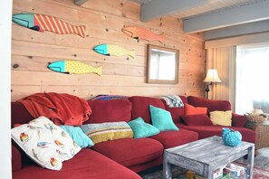 LIVING-AREA