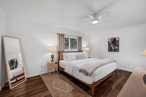 Main Bedroom King Bed