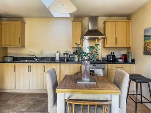 Kitchen/diner | Coach House Apartment, Bournemouth
