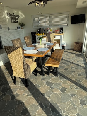 Outdoor dining