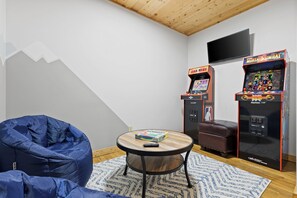 Spielezimmer
