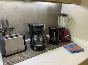 Kaffee und/oder Kaffeemaschine