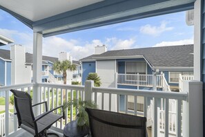 Book today and come relax on the charming porch