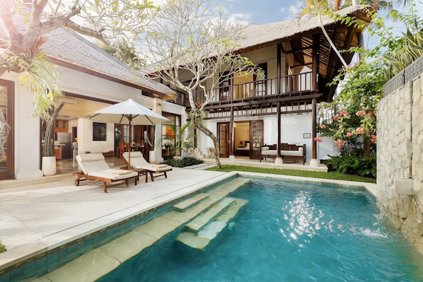 Outdoor private swimming pool