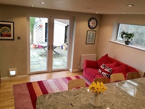 Sitting area in kitchen