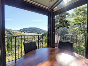 VERANDA