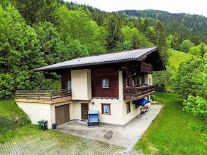 Maison, Toit, Chalet, Zone Rurale, Biens, Ferme, Village De Montagne, Cabane En Rondins, Porche, Villa