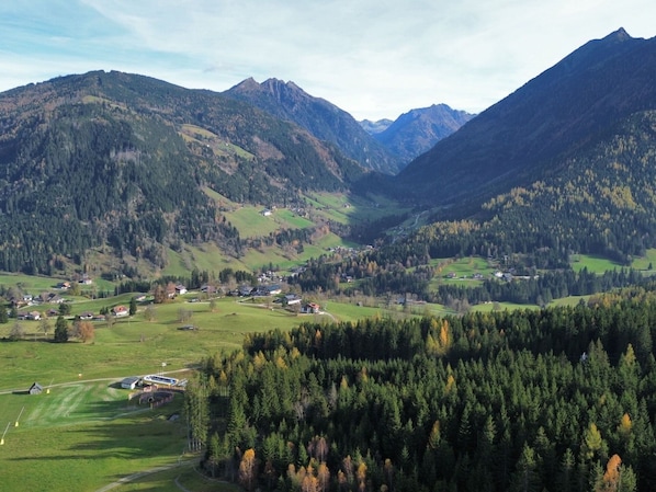 Mountainous Landforms, Mountain, Nature, Hill, Highland, Natural Landscape, Mountain Range, Landscape, Hill Station, Grassland