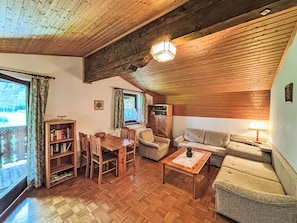 Bois, Domicile, Chalet, Cabane En Rondins, Dur, Tache De Bois, Grenier, Salon, Hôtel, Lumber