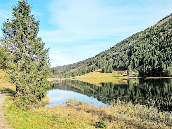 Montagnes Relief, Plan D'Eau, Vert, La Nature, Paysage Naturel, Environnement Naturel, Montagne, Région Sauvage, Paysage