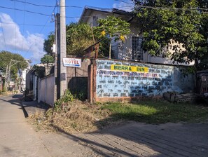 Fachada da propriedade