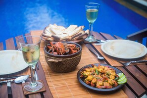 Alimentos y bebidas