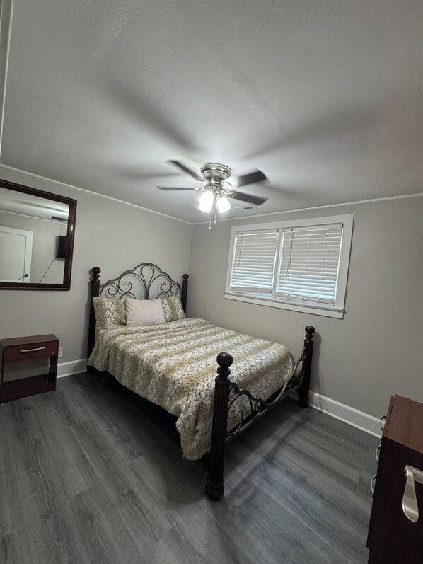 #2 bedroom, queen size bed 55 inch tv