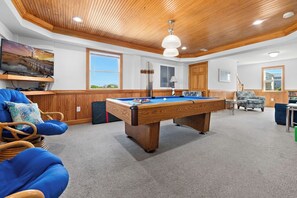 Spielezimmer