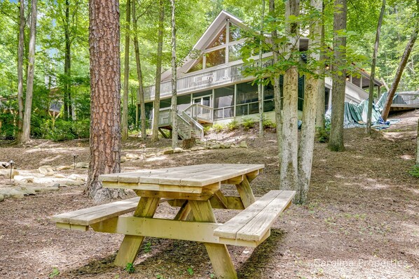 Welcome to Golden Creek Cabin!