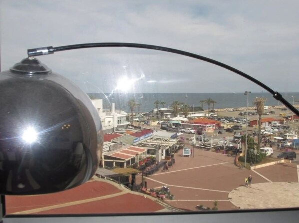 Beach/ocean view