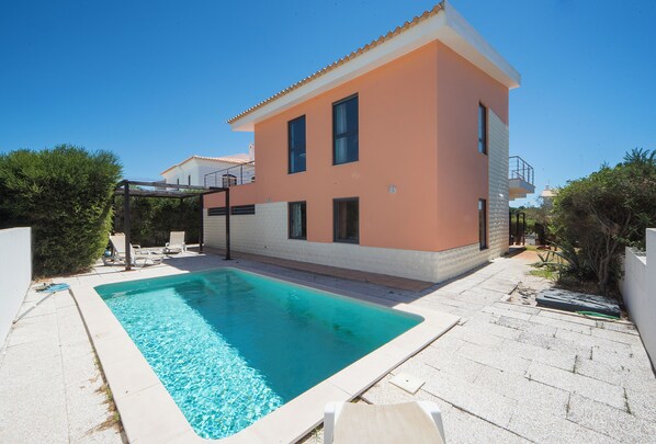 Vista Exterior - Piscina