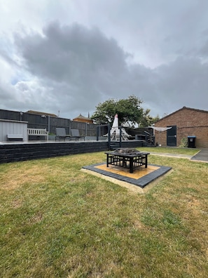 garden/ firepit
