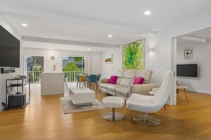 Beautiful open plan modern living and modern decor