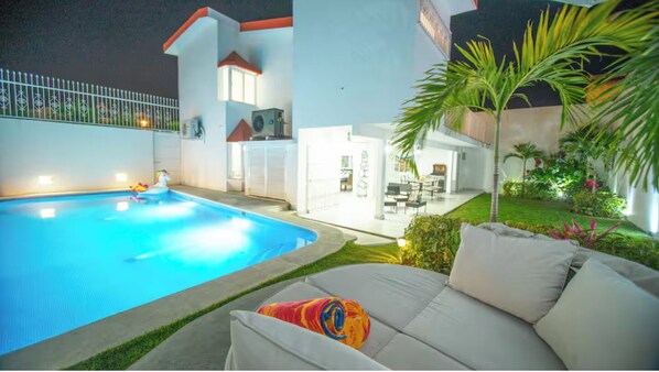 Pool