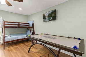 Bedroom 4 (Game Room) | Twin Bunk Bed