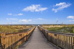 Beach Access: Breezy 8-minute walk to the Folly Field Beach along the beautiful resort paths
