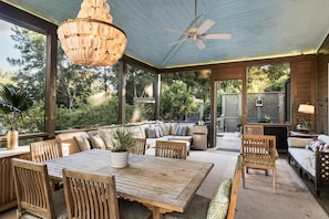 The perfect coastal porch - large and relaxing with a touch of Zen
