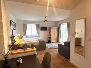 Ferienwohnung Kathi 32qm mit Balkon-2_4