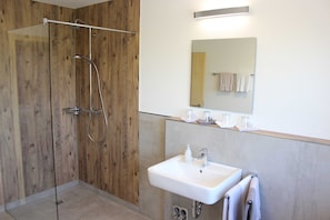 Badezimmer | Ferienwohnung Steinacker