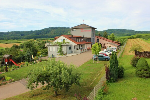 Gästehaus mit Parkplatz und Spielplatz
