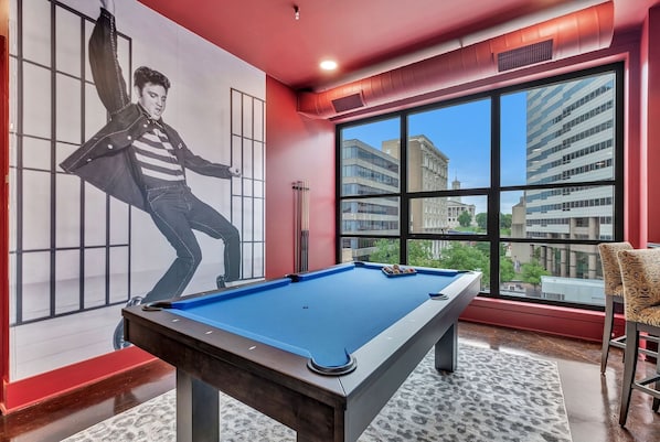 Spielezimmer
