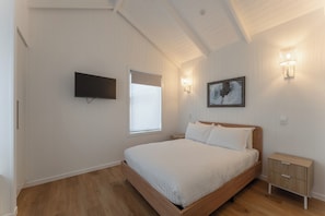 Light, Calm & Comfy Double Room