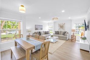 Large living rooms, Siesta Key Village 4BR