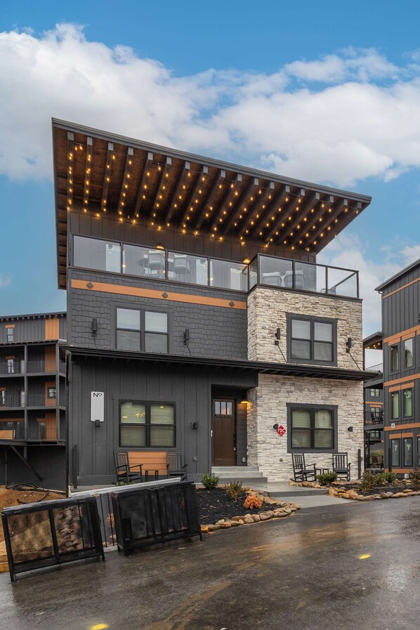 Daytime front view of rooftop with sleek modern design