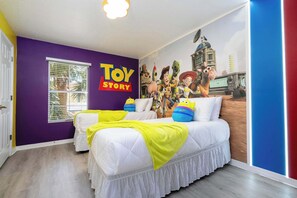 Let your little ones drift off with Woody, Buzz & pals in this playful Toy Story haven! Two cozy twin beds, vibrant character murals, and friendly alien plushies set the stage for magical family memories.
