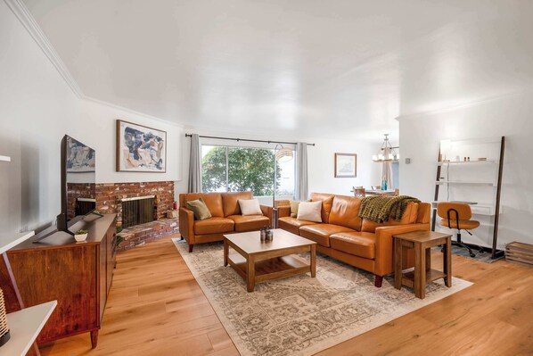 Welcome to Casa de Los Amigos! You are greeted by a spacious living room