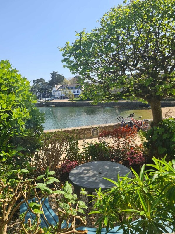 Terrasse privée sur le port 