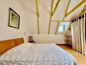Chambre 1, lit double 140