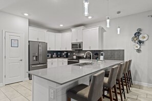 Fully-equipped kitchen