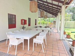 Outdoor dining